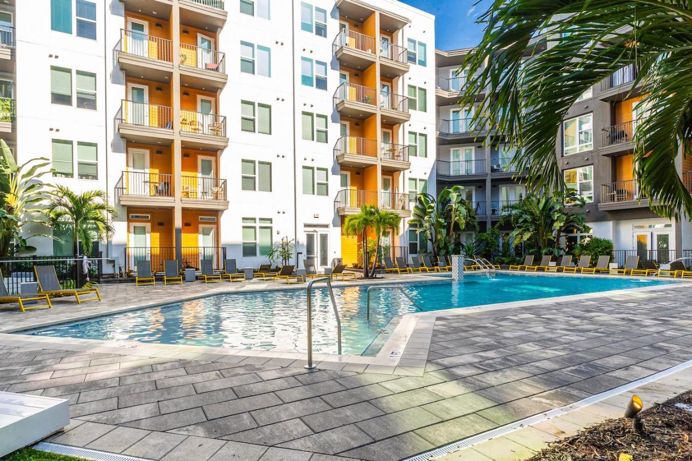 Apartament Tropical Field 1 Bed In Downtown With Free Parking Sankt Petersburg Zewnętrze zdjęcie
