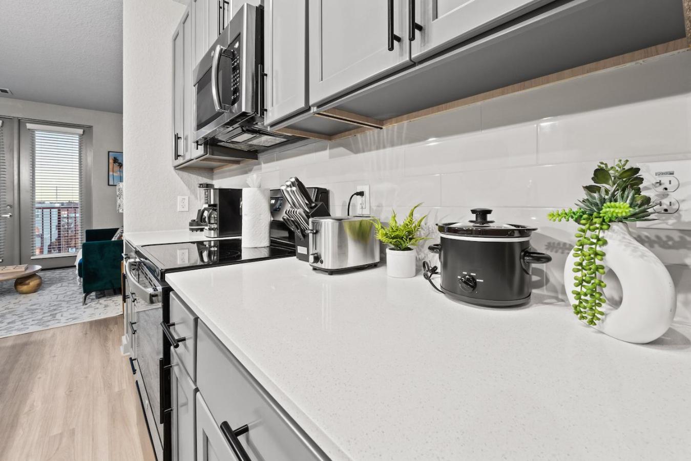 Apartament Tropical Field 1 Bed In Downtown With Free Parking Sankt Petersburg Zewnętrze zdjęcie
