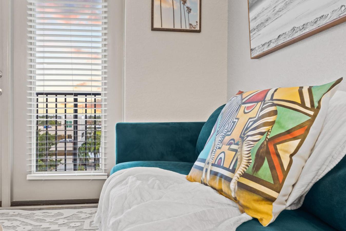 Apartament Tropical Field 1 Bed In Downtown With Free Parking Sankt Petersburg Zewnętrze zdjęcie