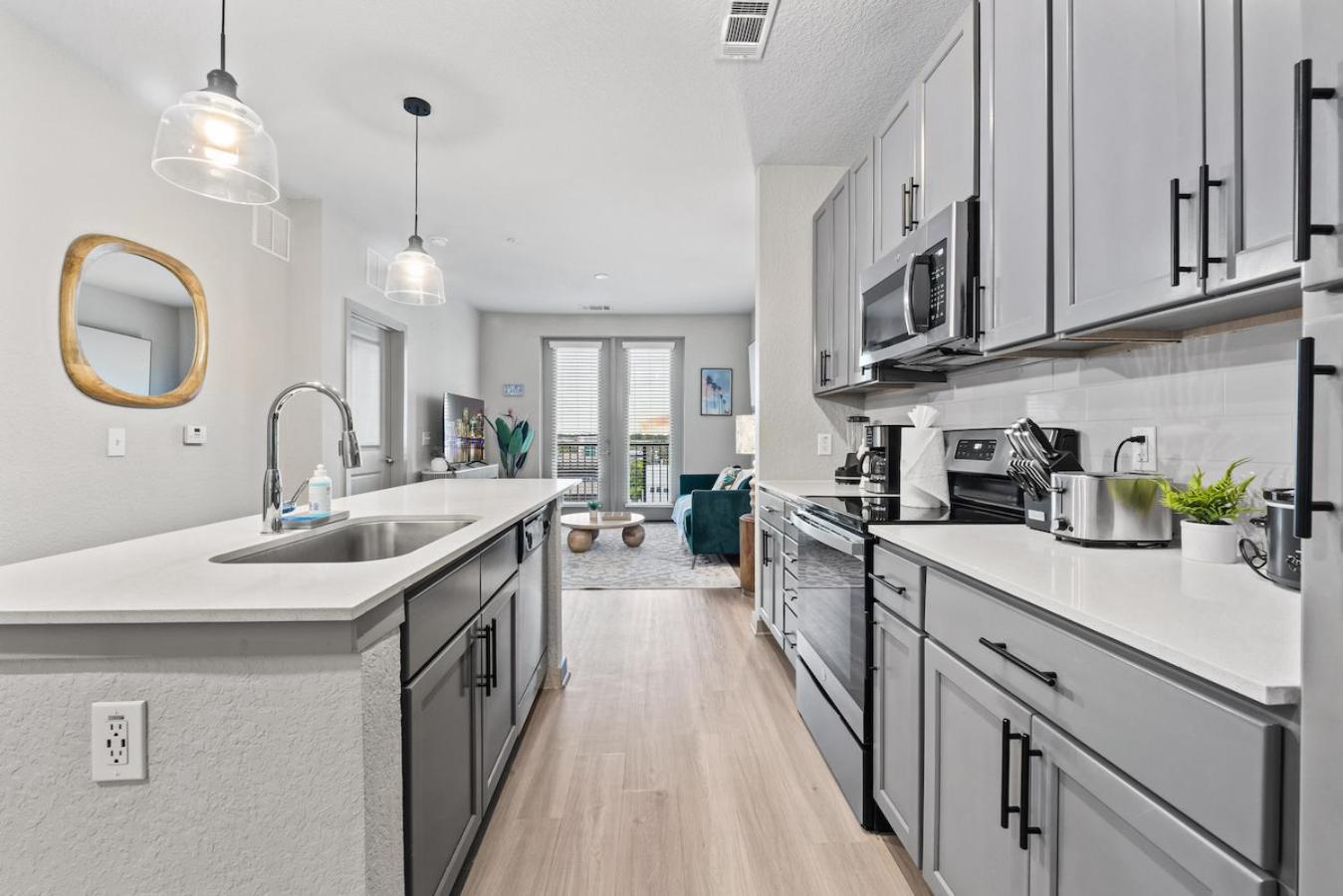 Apartament Tropical Field 1 Bed In Downtown With Free Parking Sankt Petersburg Zewnętrze zdjęcie