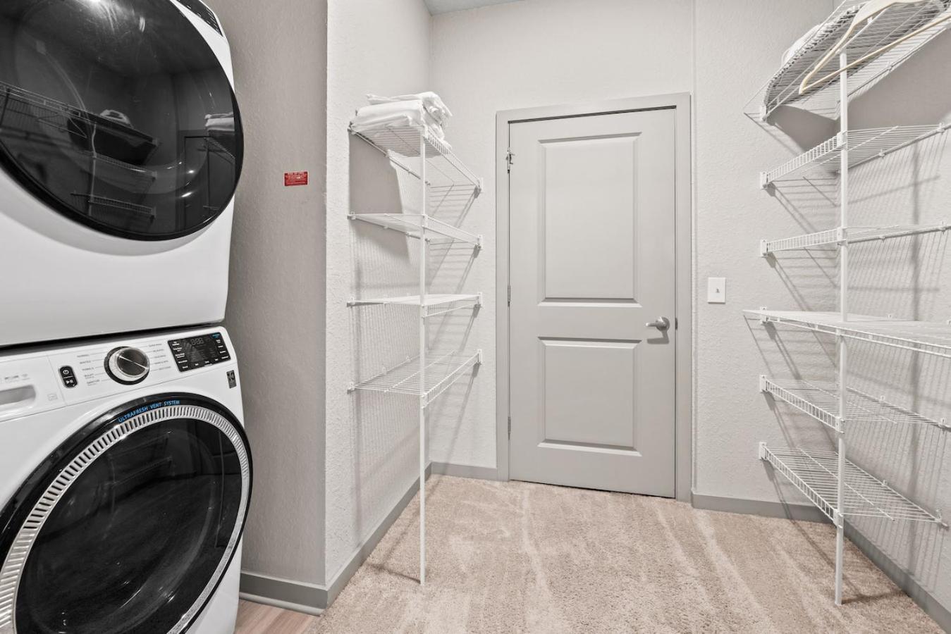 Apartament Tropical Field 1 Bed In Downtown With Free Parking Sankt Petersburg Zewnętrze zdjęcie